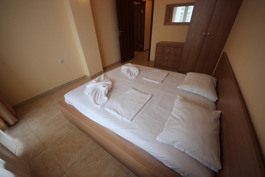 Menada Sea Regal Apartments Sunny Beach Exterior photo